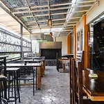 L\'Cost Homestay
